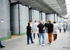 Dan is het tijd om een kijkje te nemen in de bemesting- en irrigatieafdeling.