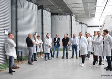 In totaal stonden er 11 water silo's waarvan er 8 met verschillende samenstellingen qua voeding en bemestingen zodat ze op ieder gewas kunnen sturen met wat er op dat moment nodig is.