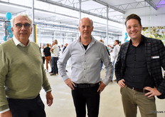 Simone Benard, adviseur voor de koelcellen en het lab, Nico Reijm directie HilverdaFlorist, Niels van den Ende Sales manager Benelux Stolze.