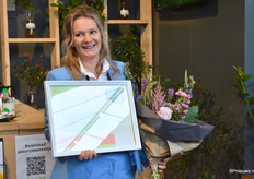 Mirjam Dictus met de award.