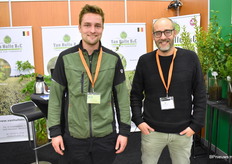 Thijs Wittoeck en Dries de Pauw stonden op de beurs met hun bos- en haagplantsoen-uitgangsmateriaal.