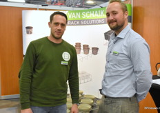 De producten van Floor Van Schaik werden getoond door Gerben van Schaik en Bennet van den Brink. Hun producten om het omwaaien van planten te voorkomen, worden met het veranderen van het weer steeds meer van pas.