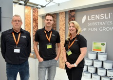 Fred Strijk, Martijn den Brok en Sabrina Pool van Lensli Substraten. Lensli focust zich op verduurzaming door te testen met organische substraten