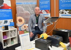 Sacha de Jong stond er namens Grafilabel met hun printers en etiketten.