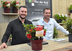 Puck Wirken en Jean Pierre van der Peijl gaven deze beurs extra aandacht aan hun Azalea Encore. Wat dit soort bijzonder maakt is dat deze niet alleen bloemen geeft in het voorjaar maar ook van augustus tot en met november.