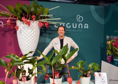 Chris Kester van Laguna, die zoals altijd natuurlijk de prachtige Medinilla weer even onder de aandacht komt brengen.