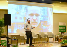 Ruud Kooiman start zijn presentatie.
