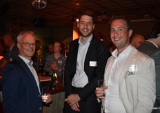 Bart Millenaar van de VVD en Evert van Helvoort van Royal FloraHolland in gesprek