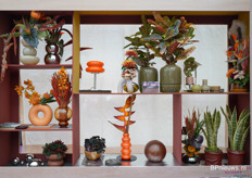 Trend 3: Orbit Revive. Retro Futurisme, bijzondere vormen en eenzijdig gestoken boeketten