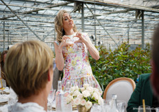 En speciaal aan haar beste vriendin Hella Huizinga, een bekende Nederlandse wedding- en eventplanner 