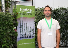 Rien Mathijssen van Hedge Solutions. Teelt van Hedra hagen en stokken en Fruit Hagen.