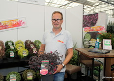 Mark Vurens van Boomkwekerij Ad Vurens. Met hun eigen merk 'Colours in Shape'.