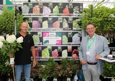 Sebastiaan Groenestein en Peter Vlasveld van Vlasveld Tuintechnieken.