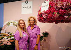 Marieke Overzier en Marleen van Arendonk bij Magical Hydrangea. Op de beurs kon iedereen kennismaken met Marieke, die nieuw is in het team