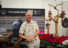 Peter Rodenrijs weet altijd met veel passie te vertellen over de cyclamen en binnenkort komt er leuk nieuws aan! 