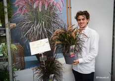 Tim Sonneveld van Hoogeveen Plants met hun winnende Tiny Tails