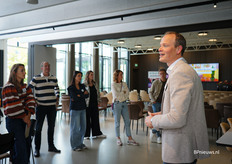 Erwin Koopstra, marketing manager bij Anthura, vertelt hoe zij teruggeven aan de natuur