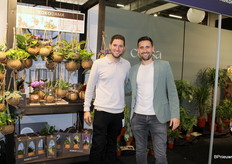 Leon Prins en Michel Prins van Corsa plant/Kokodama.