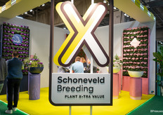 Gesprekken gaande bij Schoneveld Breeding, die tegelijkertijd deze week nog hun Open Days hadden