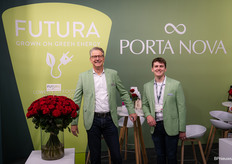 Marc Eijsackers en Petter Sonneveld van Porta Nova, helemaal in het groen