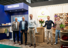 De teams van Robotag en Proflor in hun gedeelde stand