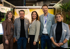 Inge Schalke, Hans Rust, Linda Hoogendoorn-Veelenturf, John van Santen en Jolanda van Ingen van MPS. Voor Linda de eerste week als directeur van MPS.