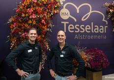 Willem Dekker en Robin van der Gulik van HM Tesselaar Alstroemeria