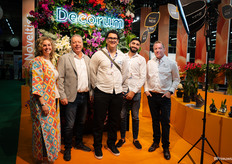 Renate Hoogendoorn, Ron Kloos en Yannick de Burbure en kwekers Can Kaya (Middenweg Flowers) en Jeffrey Tanner (Tanner’s Foliage) van Decorum