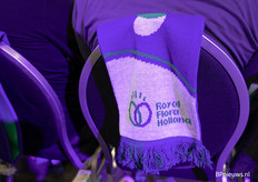 Een sjaal voor de kou en om dat echte voetbalclub gevoel te krijgen