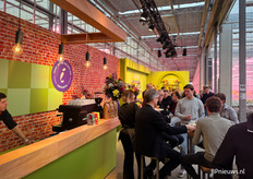 Gezellige drukte tijdens de lunch