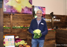 Thomas Ebbing-Lohaus (Ebbing-Lohaus) met Primula Acaulis Sibel