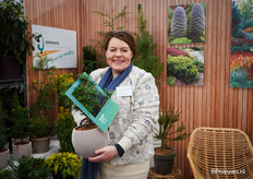 Liesbeth van Woudenberg van Bremmer Boomkwekerijen, die een uitgebreid assortiment coniferen hebben.