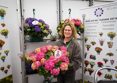 Marjanne van den Berg van Van den Berg Est met de volle Tabletensia