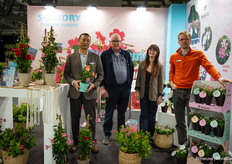 Het team van Suntory Flowers Europe, voor de eerste keer aanwezig op deze beurs