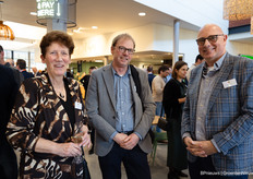 Helma Verberkt (Artemis), Gert Stiekema (ministerie LVVN) en Aart van den Bos (Tomatoworld)