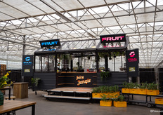 Halverwege de rondgang was het tijd voor wat Ems-aardbeien