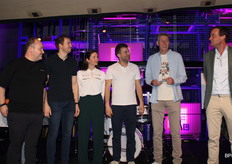 Het organiseren van zo'n mooi feest is een heel werk. De complete feestcommissie werd door Gert-Jan en Reyer op het podium gehaald  en enorm bedankt voor alle inspanningen om er een fantastische avond van te maken.