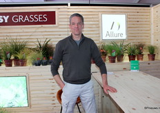 Hendrik-Jan Blom van Allure. Leverancier van sier grassen.