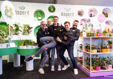 Team Esperit viert 25 jaar Esperit Plants op de beurs