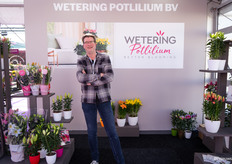 Dennis van Veldhoven van Wetering Potlilium stond direct bij de ingang van de beurs