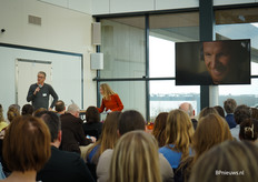 Marc Eijsackers van Porta Nova deelt over hun ervaring met het reclamespotje waarin zij meededen dat richting Valentijnsdag werd gedeeld