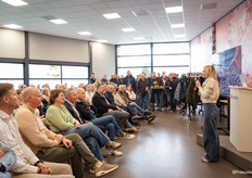 Veel belangstelling voor het verhaal van Irene Schouten voorafgaand aan de keuring