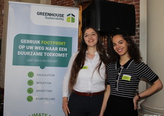 Mocht u ze niet goed hebben herkend? we hebben Katharina en Charlotte naast het podium nog extra op de foto gezet.