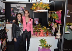 De dames die op de beurs het gezicht van Bloombites vormden: Veronika Paessler en Bernadette Kapteijn