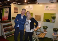 Erik Vermeer samen met Marianne Kroes van kwekerij Van der Meer-Los