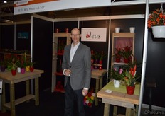 Wim Heus van Heus Bromeliaceae legt zich toe op het combineren van verschillende soorten bromelia in één pot of creatie.