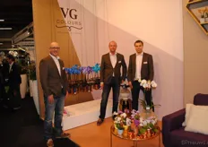 De Royal Art orchideeëncollectie van VG Colours stond centraal bij VG Orchids. Op de foto Rogier Teeuwisse, Maurice Straver en Leon Duijvestijn