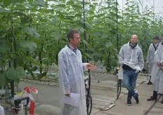 Jan Jansen van Wageningen vertelt over een in de Venlow kas, waarbij gekeken wordt wat de ideale verdampingsgraad per plant is