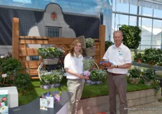 Gé C. M. Bentvelsen en Jocelyne van ABZ Seeds. Het bedrijf bedient twee markten: die van de groenten&fruit en de sierteelt