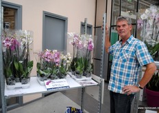 Geerd van de Aardse Orchideeën. Het bedrijf richt zich op grootschalige retail.